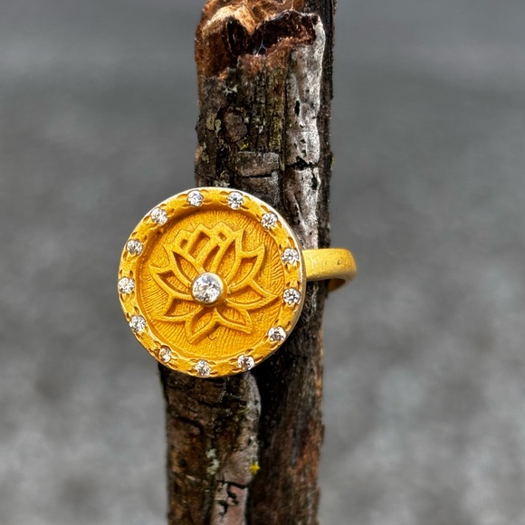 Karma and Luck- Lotus Ring, Adjustable, gold plating over silver - Picture 4 of 8